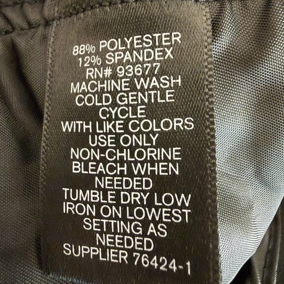 Liz Claiborne Emma Classic Black Ankle Pants Size 12 Staple Office Essential - Picture 8 of 13